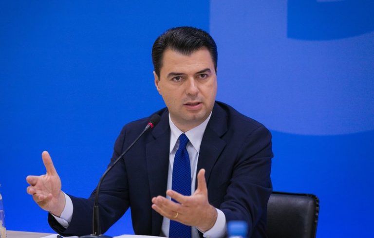 Titujt për klikime mbajnë gjallë aksidentin e rremë të Lulzim Bashës Titujt për klikime mbajnë gjallë aksidentin e rremë të Lulzim Bashës