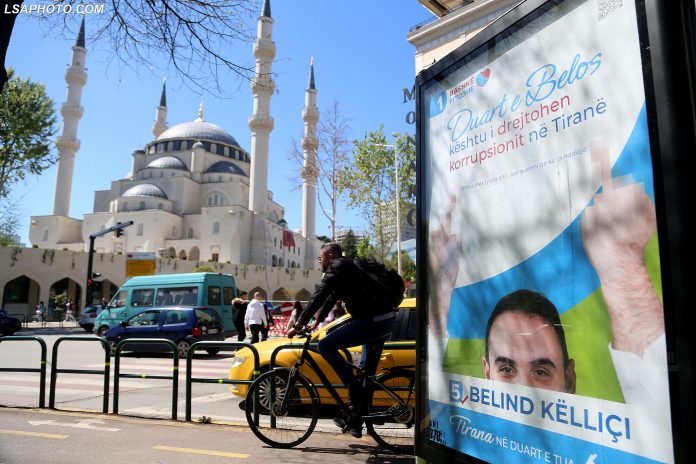 Belindi-Posteri-elektoral-me-gishta
