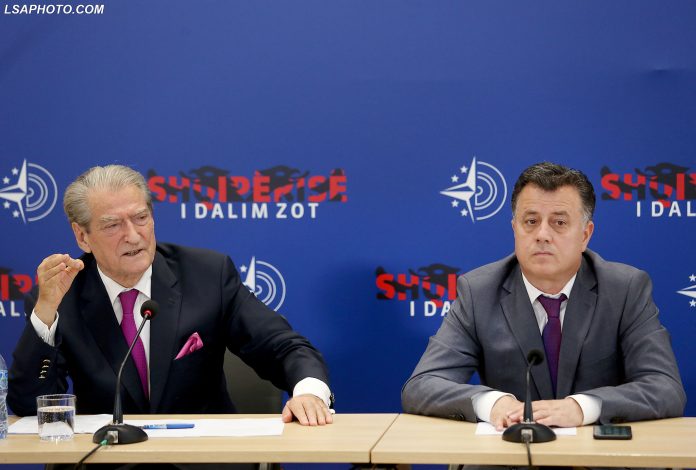 Sali Berisha Flamur Noka