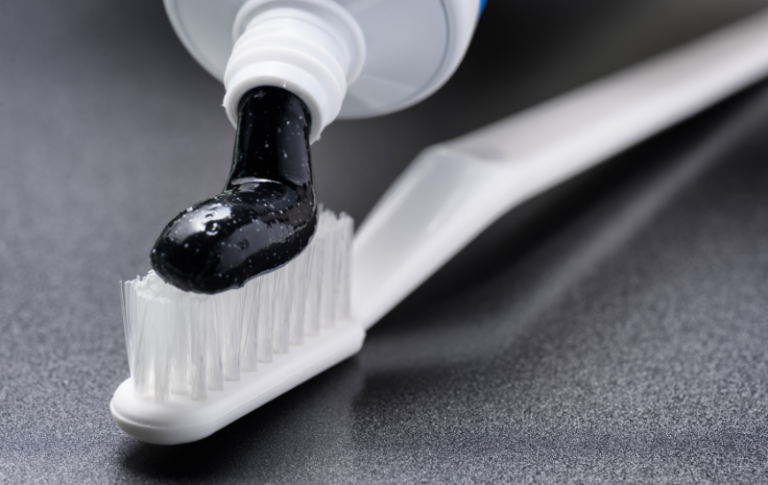 Pasta e dhëmbëve me fluor nuk është helmuese për njeriun