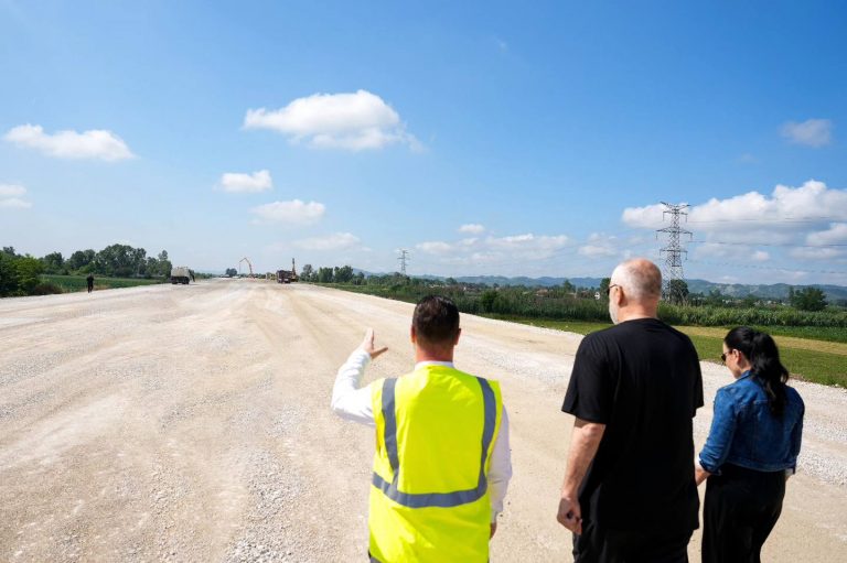 Si e trajtuan mediat arrestimin e drejtorit të ARRSH-së