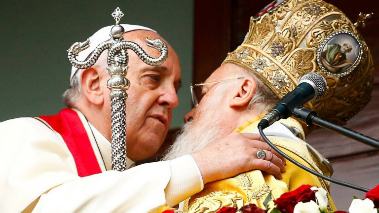 Simboli i gjarpërinjve i lidhur me krishtërimin përpara se të huazohej nga satanistët Simboli i gjarpërinjve i lidhur me krishtërimin përpara se të huazohej nga satanistët