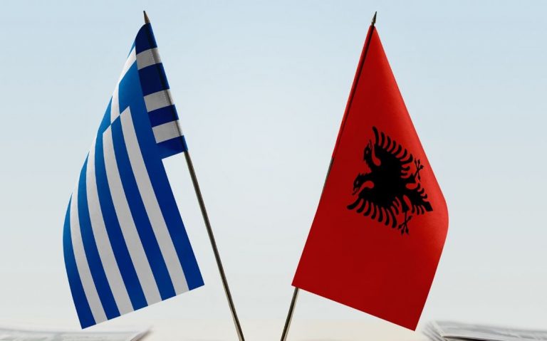 Greqia nuk bllokoi emigrantët shqiptarë si hakmarrje ndaj dënimit të Fredi Belerit Greqia nuk bllokoi emigrantët shqiptarë si hakmarrje ndaj dënimit të Fredi Belerit