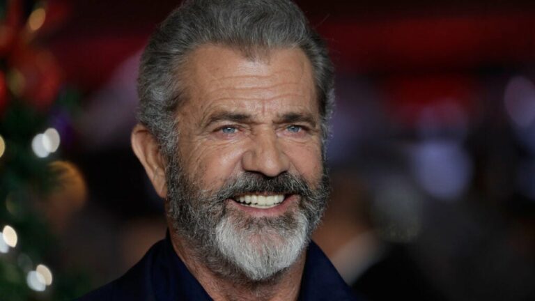 Aktori Mel Gibson nuk po bën dokumentar mbi trafikimin e fëmijëve në Ukrainë Aktori Mel Gibson nuk po bën dokumentar mbi trafikimin e fëmijëve në Ukrainë
