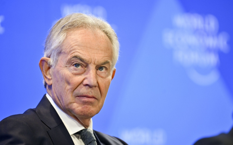 Ëndrra e Tony Blair për identitetin digjital nuk imponon vaksinimin