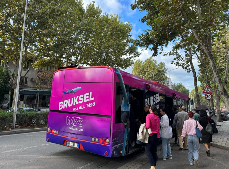 Cilësia e transportit publik në Tiranë; e dobët ose shumë e dobët