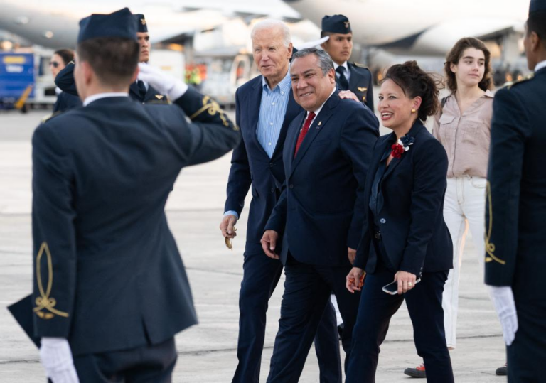 Presidentit në largim Biden nuk iu evitua pritja protokollare në samitin e G20 Presidentit në largim Biden nuk iu evitua pritja protokollare në samitin e G20