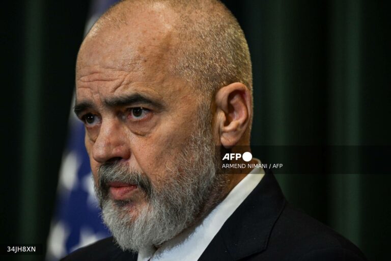 Basti i Ramës në 2017 riciklohet në rrjet si dorëheqje e kryeministrit