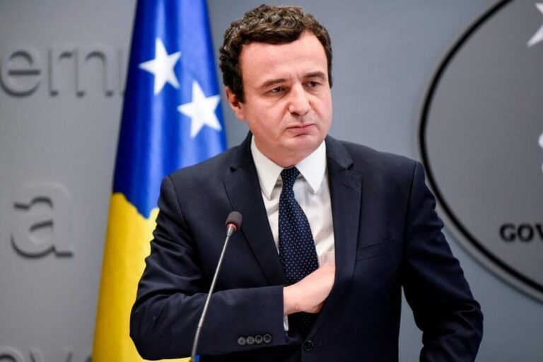 Lëvdatat e Trump për Albin Kurtin të gjeneruara nga AI Lëvdatat e Trump për Albin Kurtin të gjeneruara nga AI