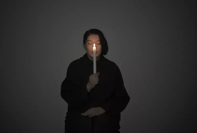 I pabazë trafiku i fëmijëve nga artistja serbe Marina Abramoviç