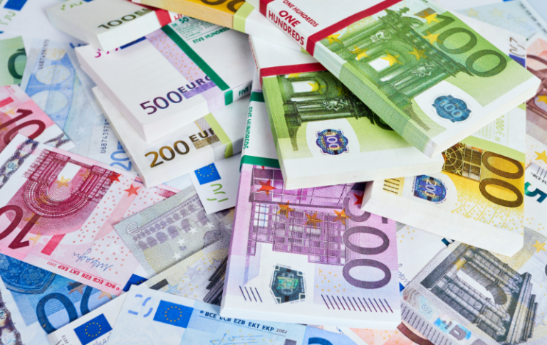 Asnjë rrezik për daljen nga qarkullimi të kartëmonedhave Euro në 2025