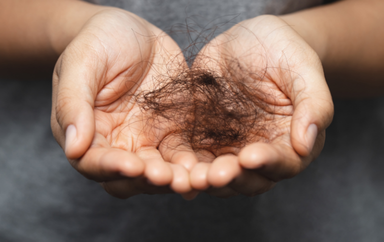 Mjekë të rremë për shampon kundër rënies së flokëve