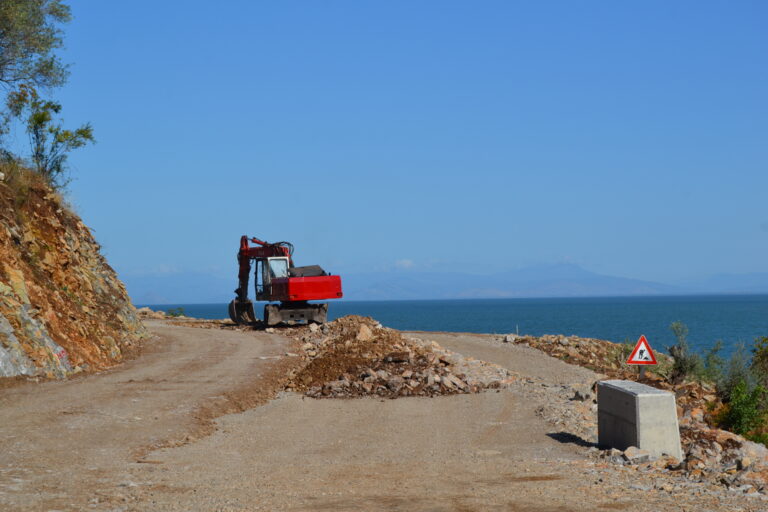 Rruga Shirokë-Zogaj-Kufi në shkelje afatesh 