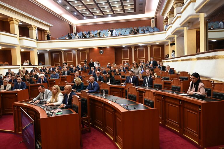 PS e PD ndajnë komisionet parlamentare