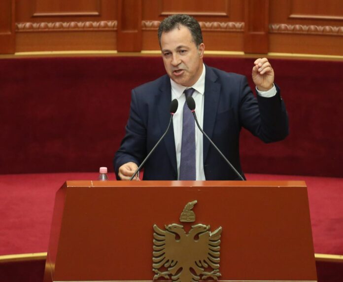 Niko Peleshi ne parlament