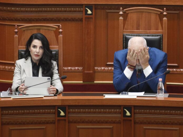 b4da062b-e1ee-4941-8616-2e48f583d400