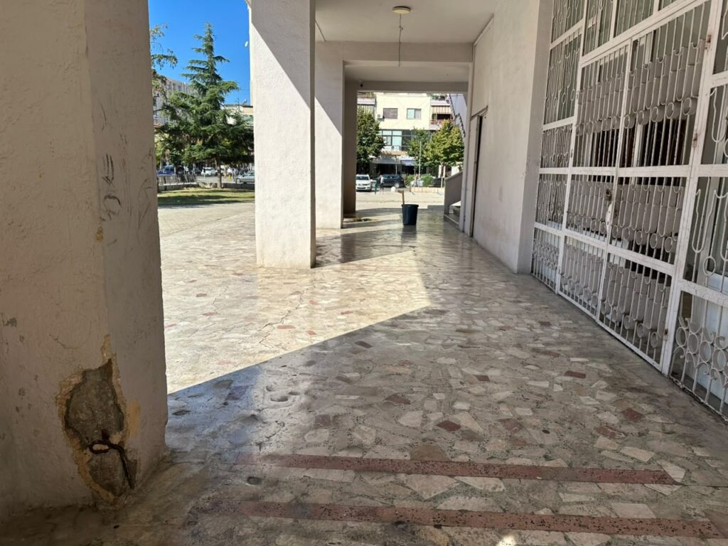 Pallati i sportit Ramazan Njala