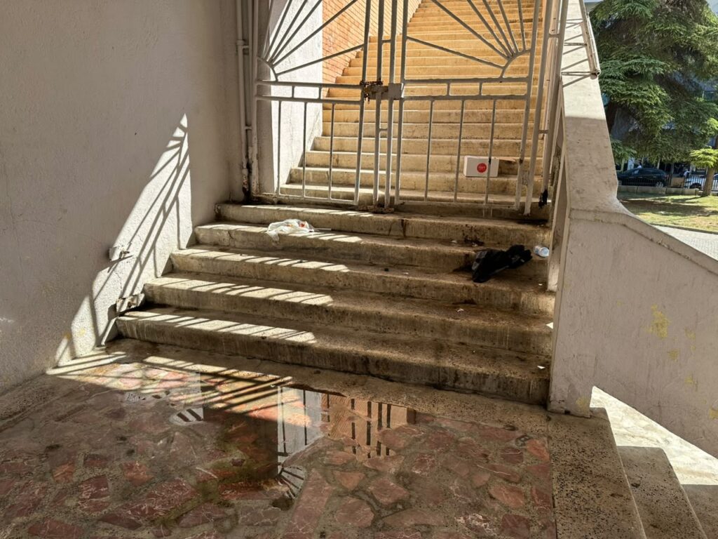 Pallati i sportit Ramazan Njala