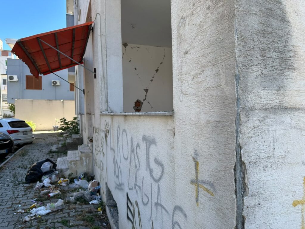 Pallatet e dëmtuara nga tërmeti në lagjen nr.5