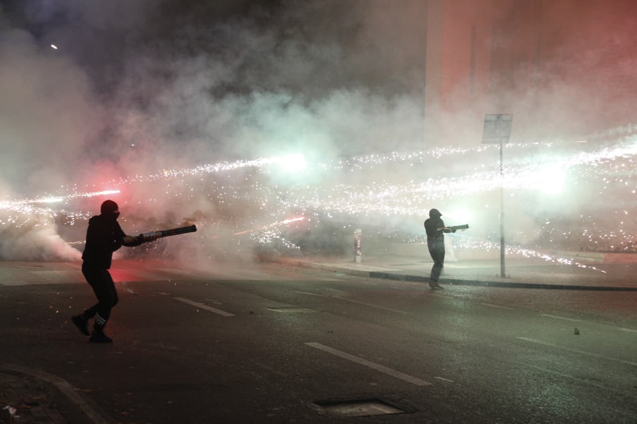 Foto nga burimi: Tirana në kaos/ Kronika e një dite mes përplasjeve, gazit dhe reagimeve